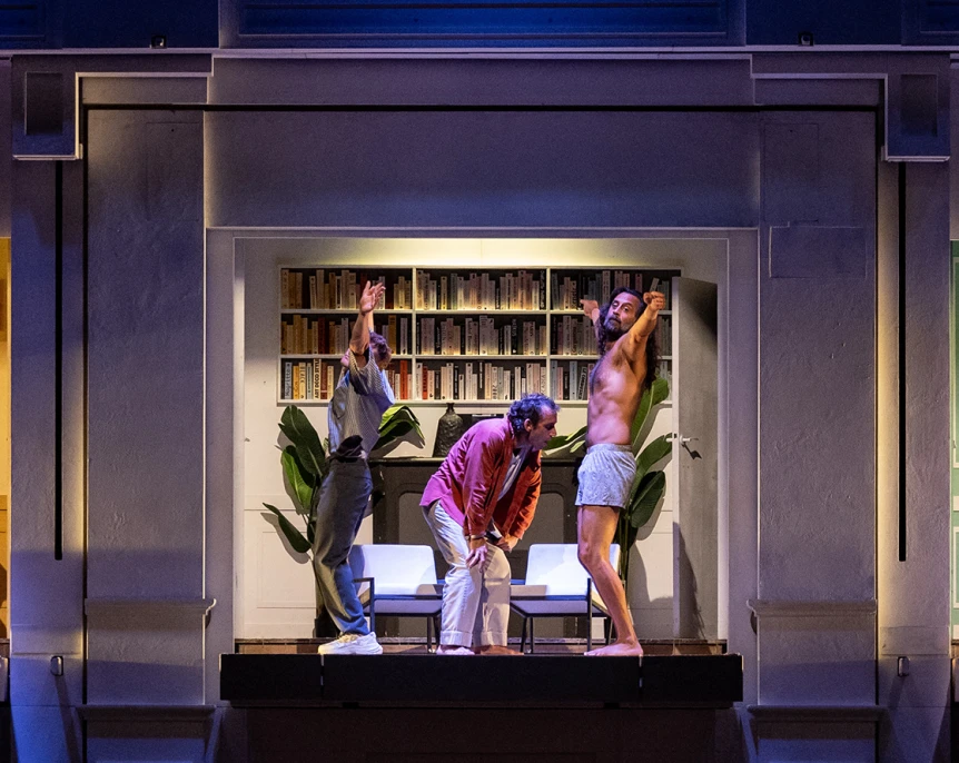 Entre Chiens et Louves © Nikola Milatovic